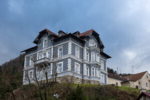 Image gallery image