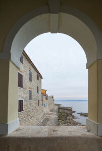 Image gallery image