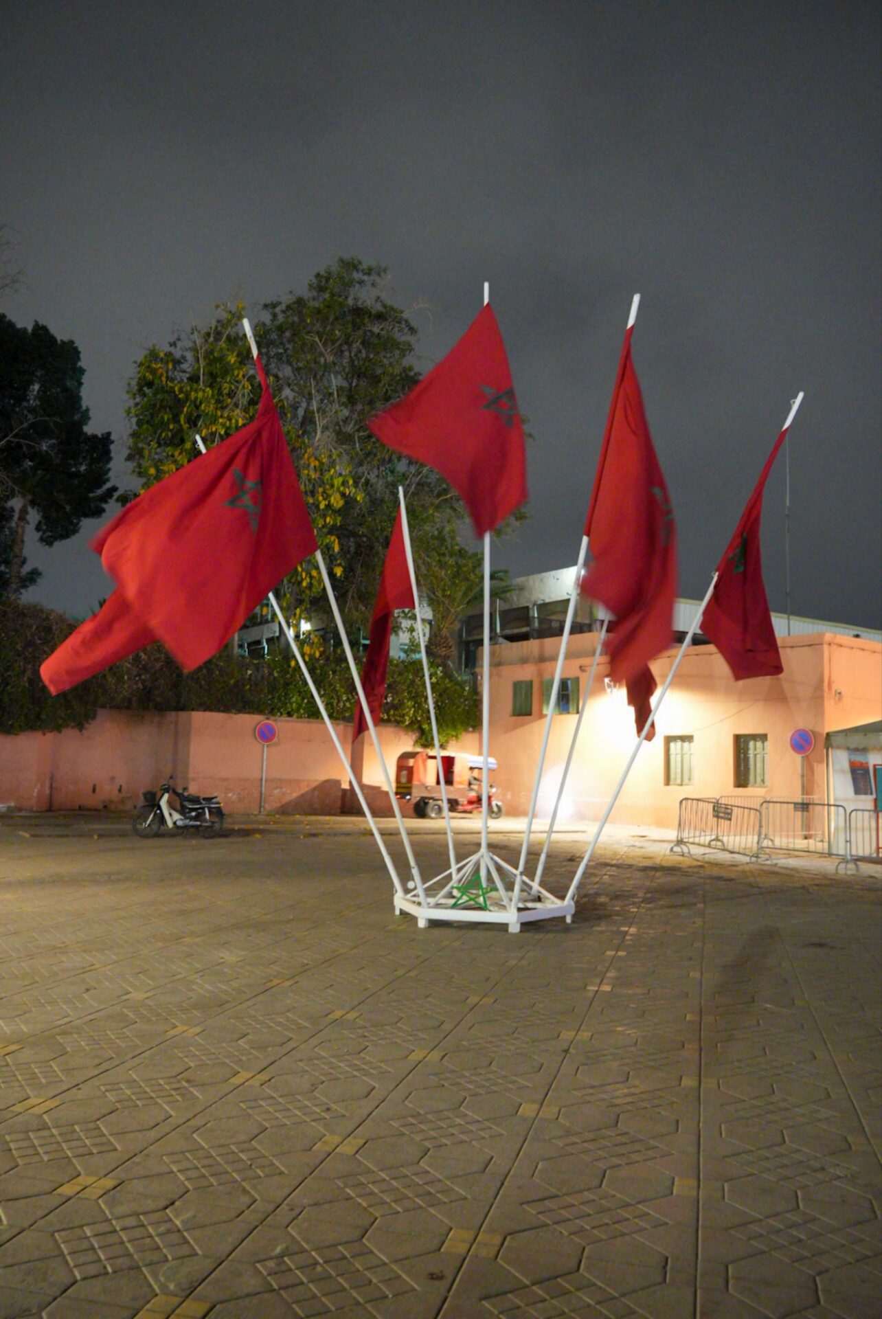 Image gallery image