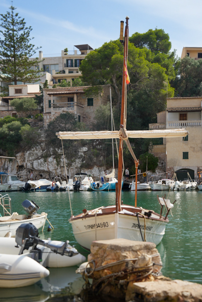 Von Portocolom über Santanyí nach Cala Figuera – ein Tag voller Hafenromantik, Marktleben und unberührter Küste