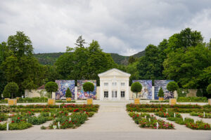 Image gallery image