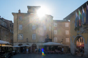 Image gallery image