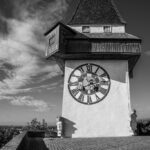 Fotowalk durch Graz: Kontraste und Klassiker in Schwarzweiß